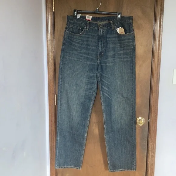 Relisted Levi’s 550 relaxed slight distressed jean tapered leg 40 X 36 big&tall - Picture 10 of 17
